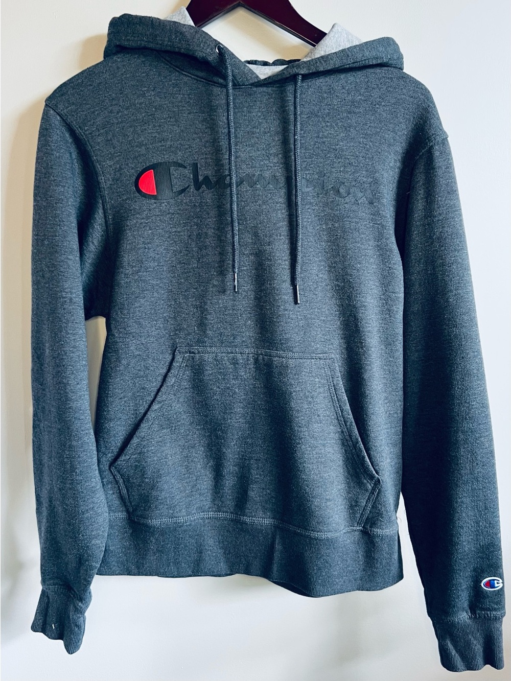 Champion Embroidered Logo Hoodie Gray Pullover Sweatshirt unisex XS Mens Womens